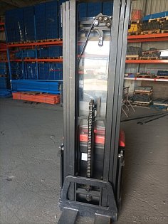 Ručně vedený elektrický vozík Toyota