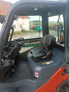 Vysokozdvižný vozík Toyota Tonero 15