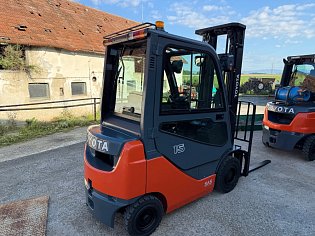 Vysokozdvižný vozík Toyota