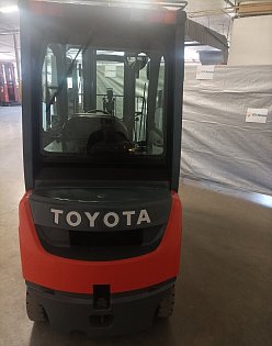 Vysokozdvižný vozík Toyota, 02-8FDF15