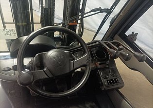 Vysokozdvižný vozík Toyota, 02-8FDF15